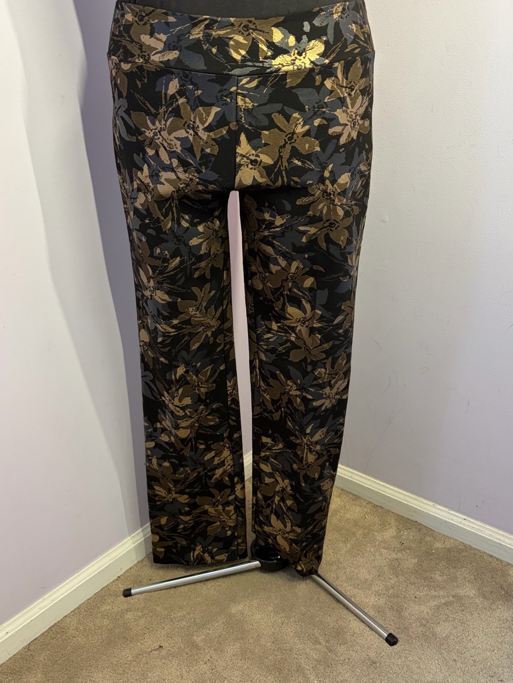 Lena Gabrielle Stretch Pants, NWOT size 12
